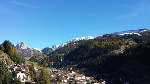 Hotel Garnì Gardena - Appartments Santa Cristina Val Gardena