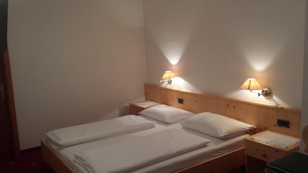 Hotel Garnì Gardena - Appartments 3*