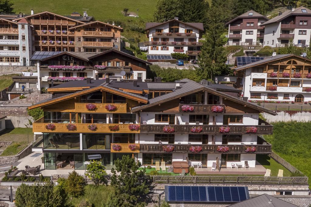 Garnì Gardena - Appartments 3*