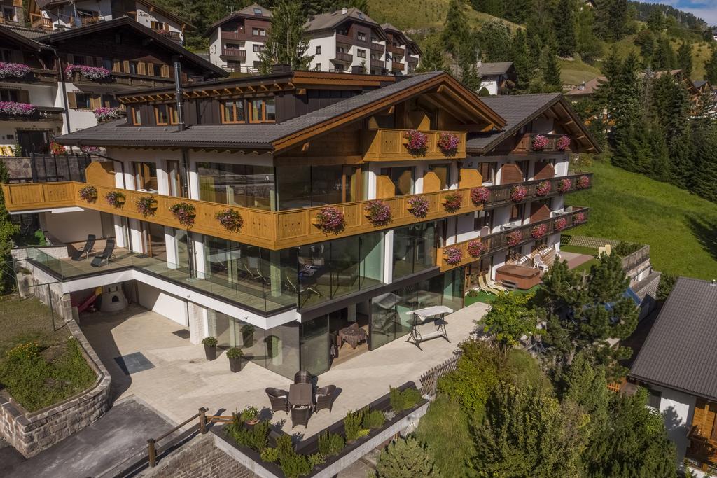 Hotel Garnì Gardena - Appartments 3*