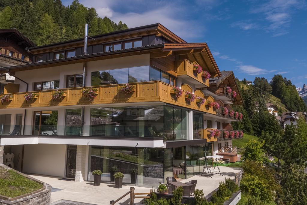 Garnì Gardena - Appartments Santa Cristina Val Gardena